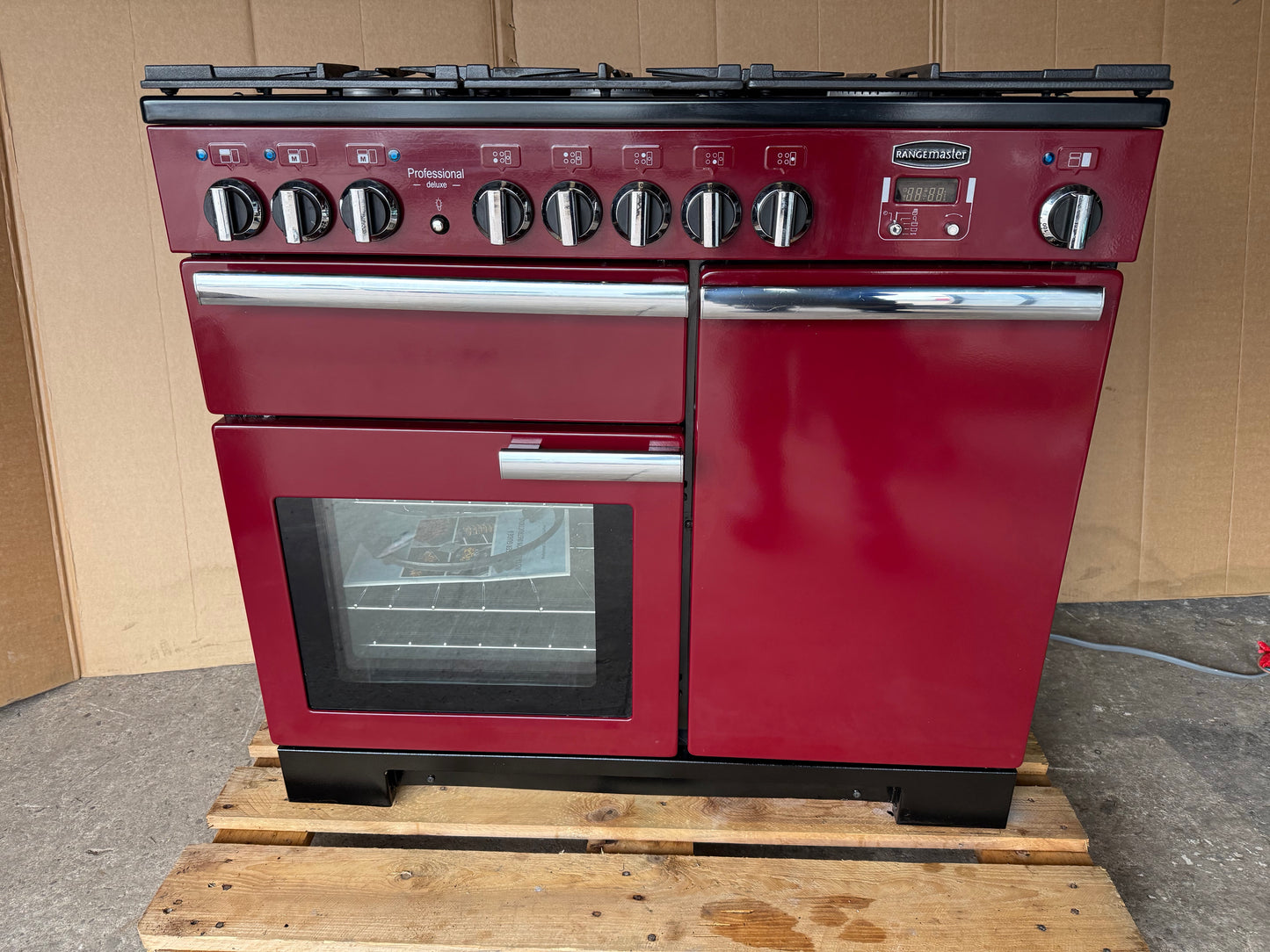 Rangemaster professional Deluxe 100 Dual Fuel FSD Cranberry Red Cooker