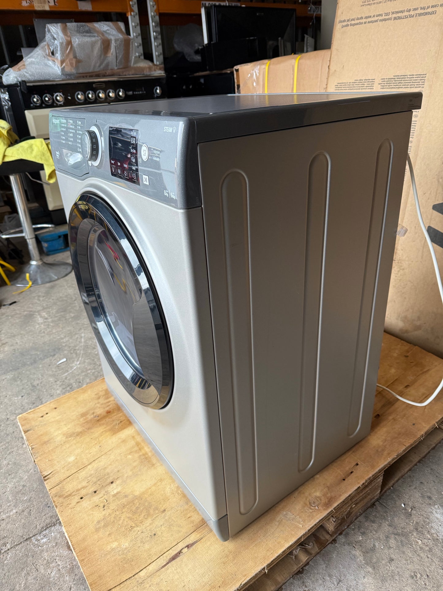Hotpoint RDG8643GK 8Kg washer/Dryer