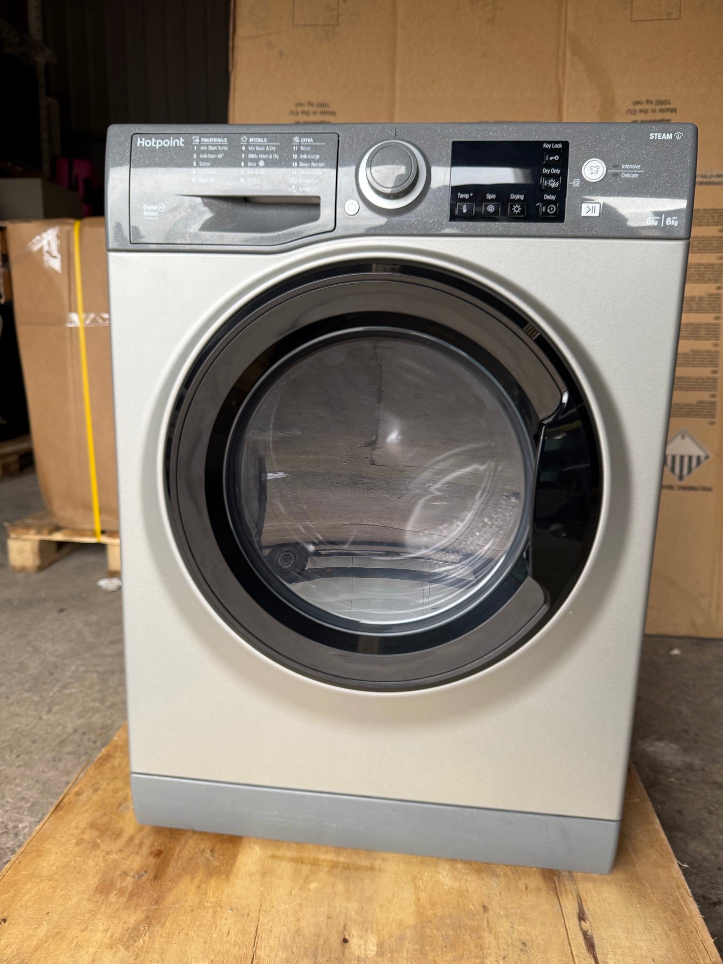 Hotpoint RDG8643GK 8Kg washer/Dryer