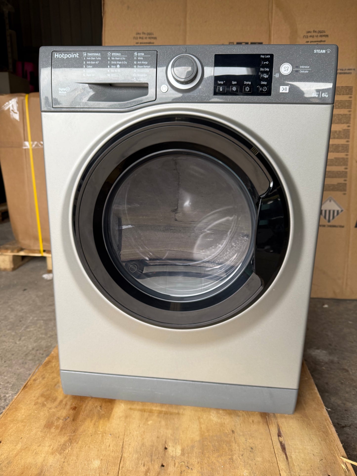 Hotpoint RDG8643GK 8Kg washer/Dryer