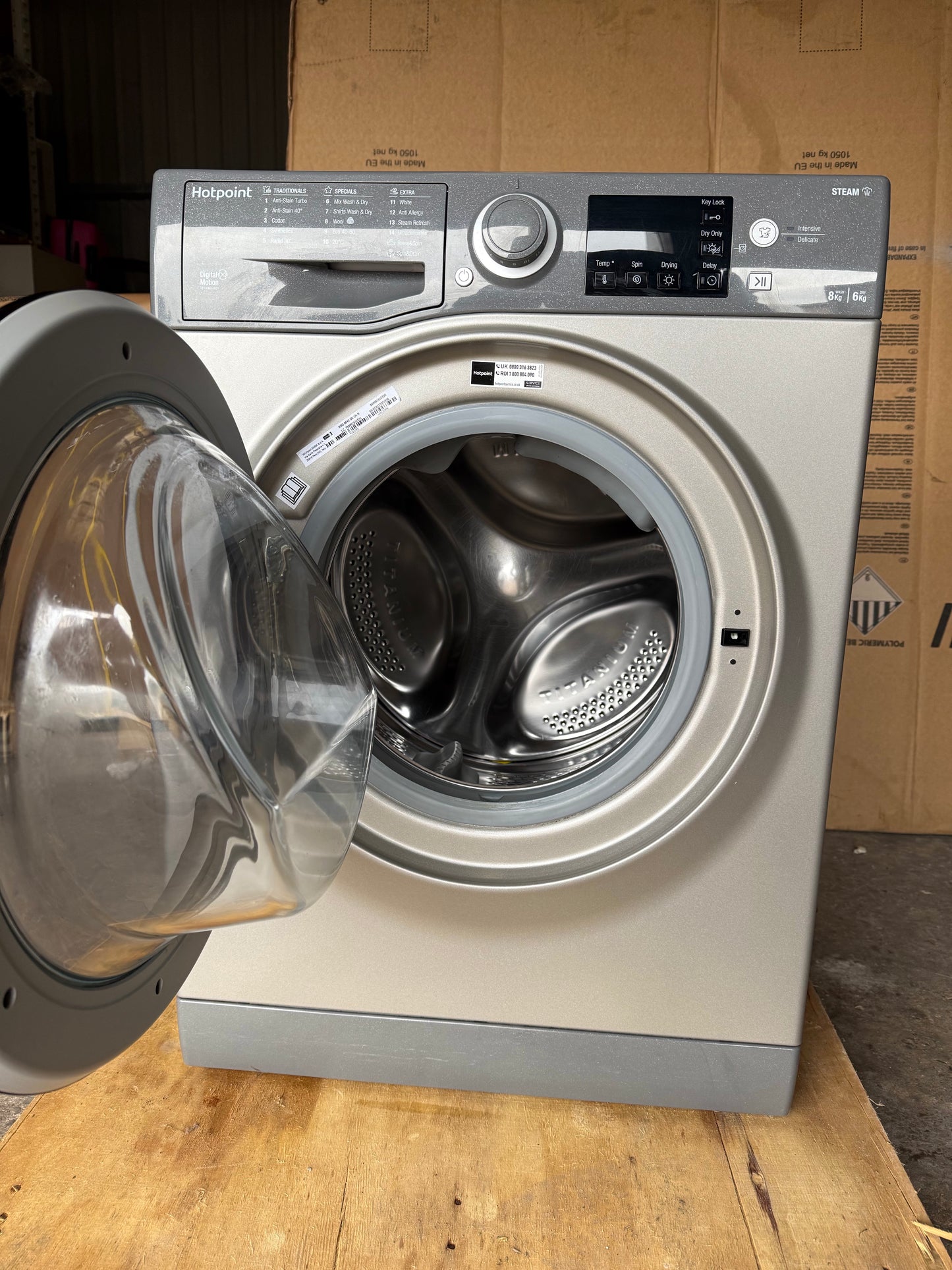 Hotpoint RDG8643GK 8Kg washer/Dryer