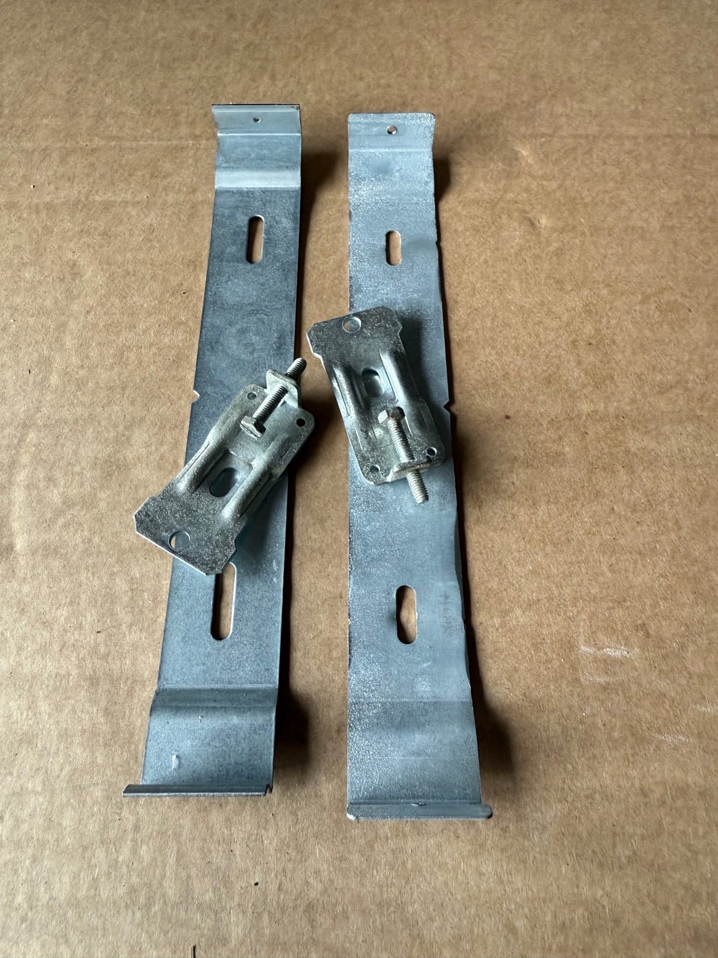 RANGEMASTER EXTRACTOR HOOD BRACKETS