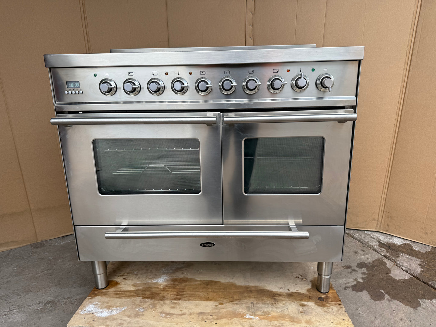 Britannia 100 ceramic stainless steel all Electric Cooker