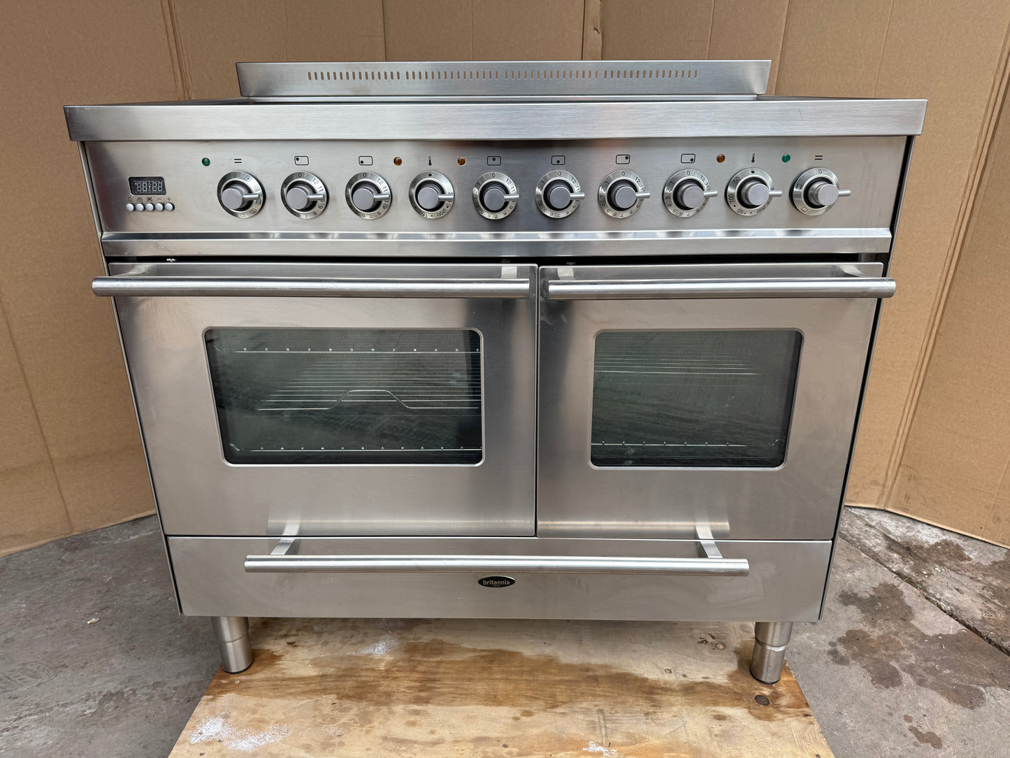 Britannia 100 ceramic stainless steel all Electric Cooker