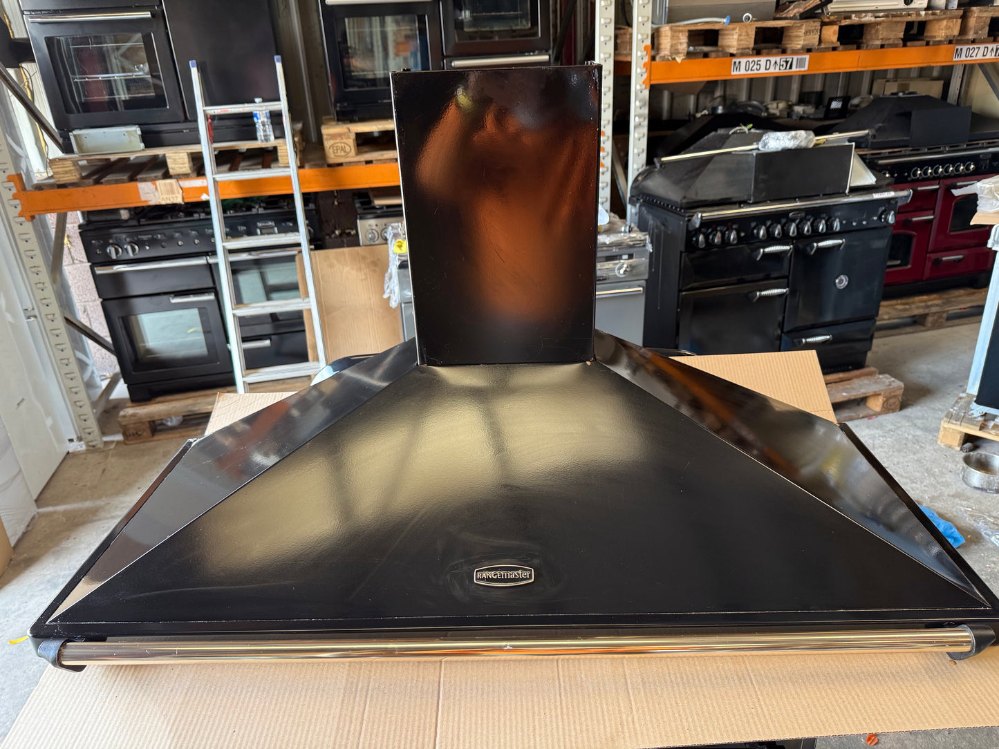 RANGEMASTER 110CM BLACK/BRASS EXTRACTOR HOOD