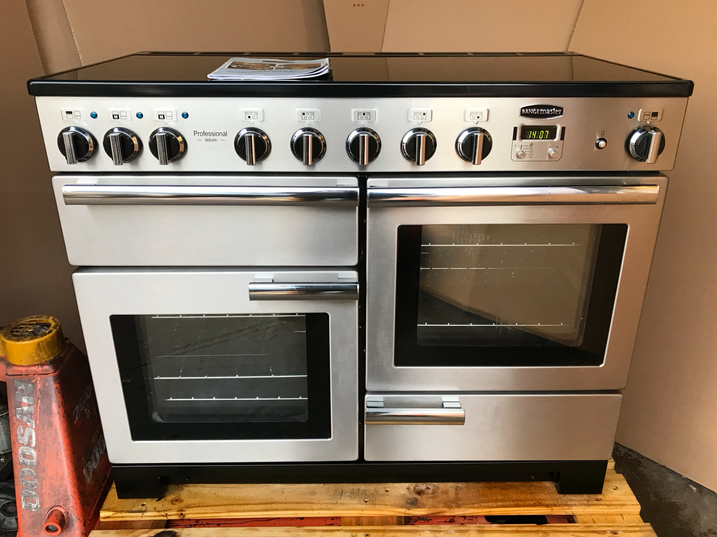 RANGEMASTER PROFESSIONAL DELUXE 110 G5 INDUCTION STAINLESS STEEL