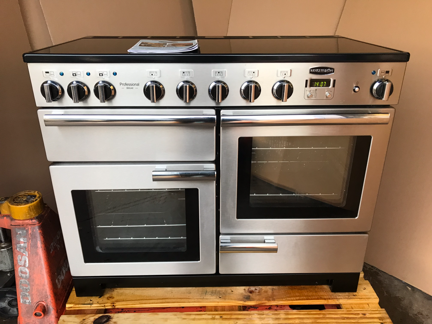 RANGEMASTER PROFESSIONAL DELUXE 110 G5 INDUCTION STAINLESS STEEL
