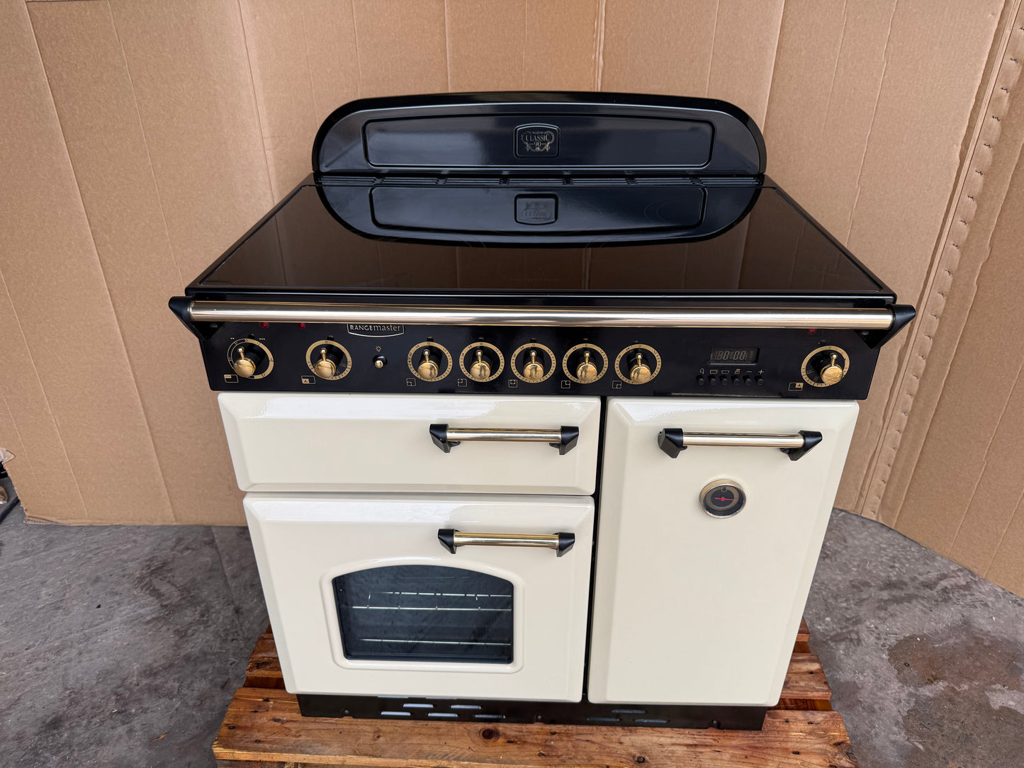 RANGEMASTER CLASSIC 90 INDUCTION ALL ELECTRIC CREAM/BRASS