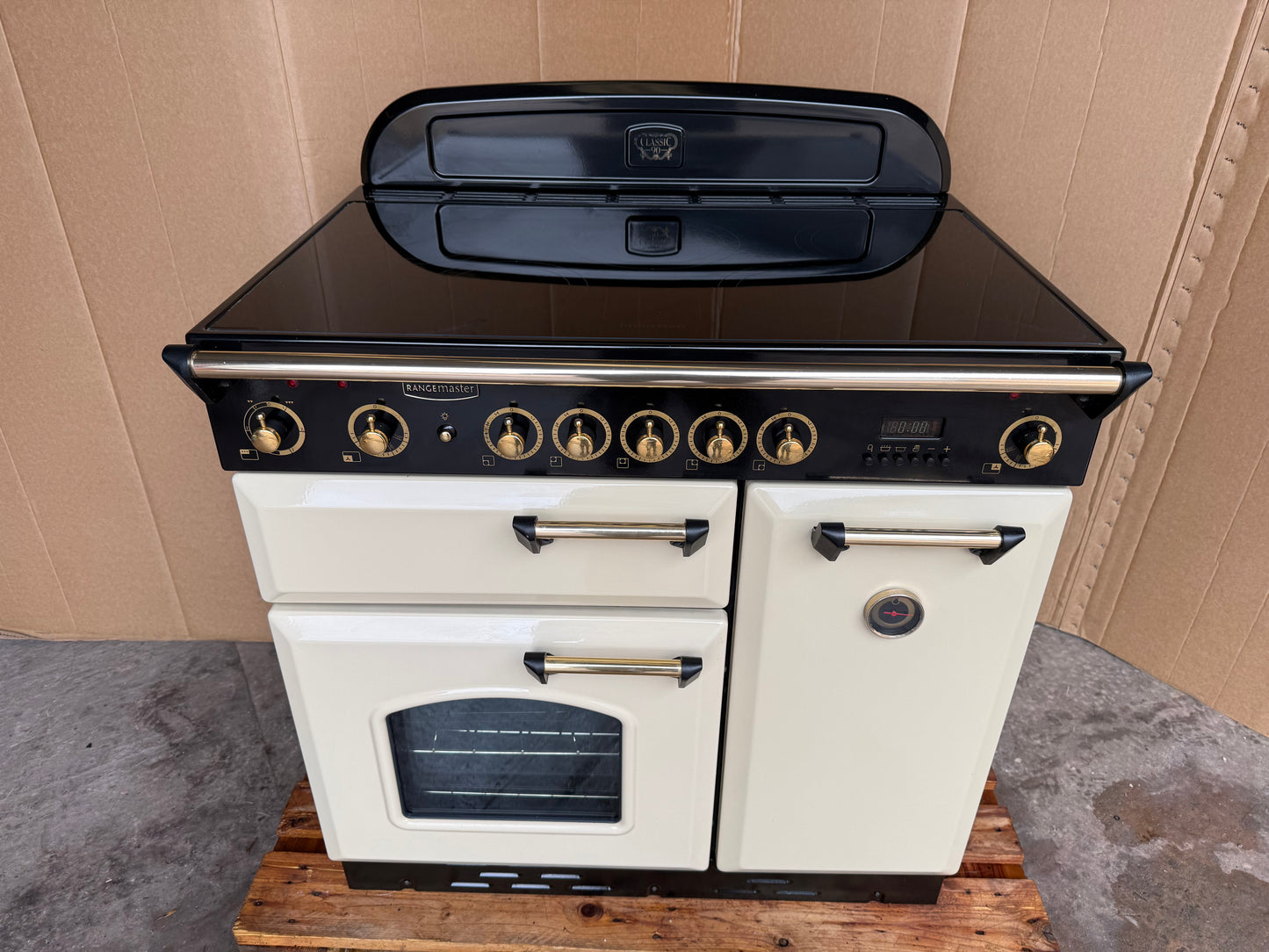 RANGEMASTER CLASSIC 90 INDUCTION ALL ELECTRIC CREAM/BRASS