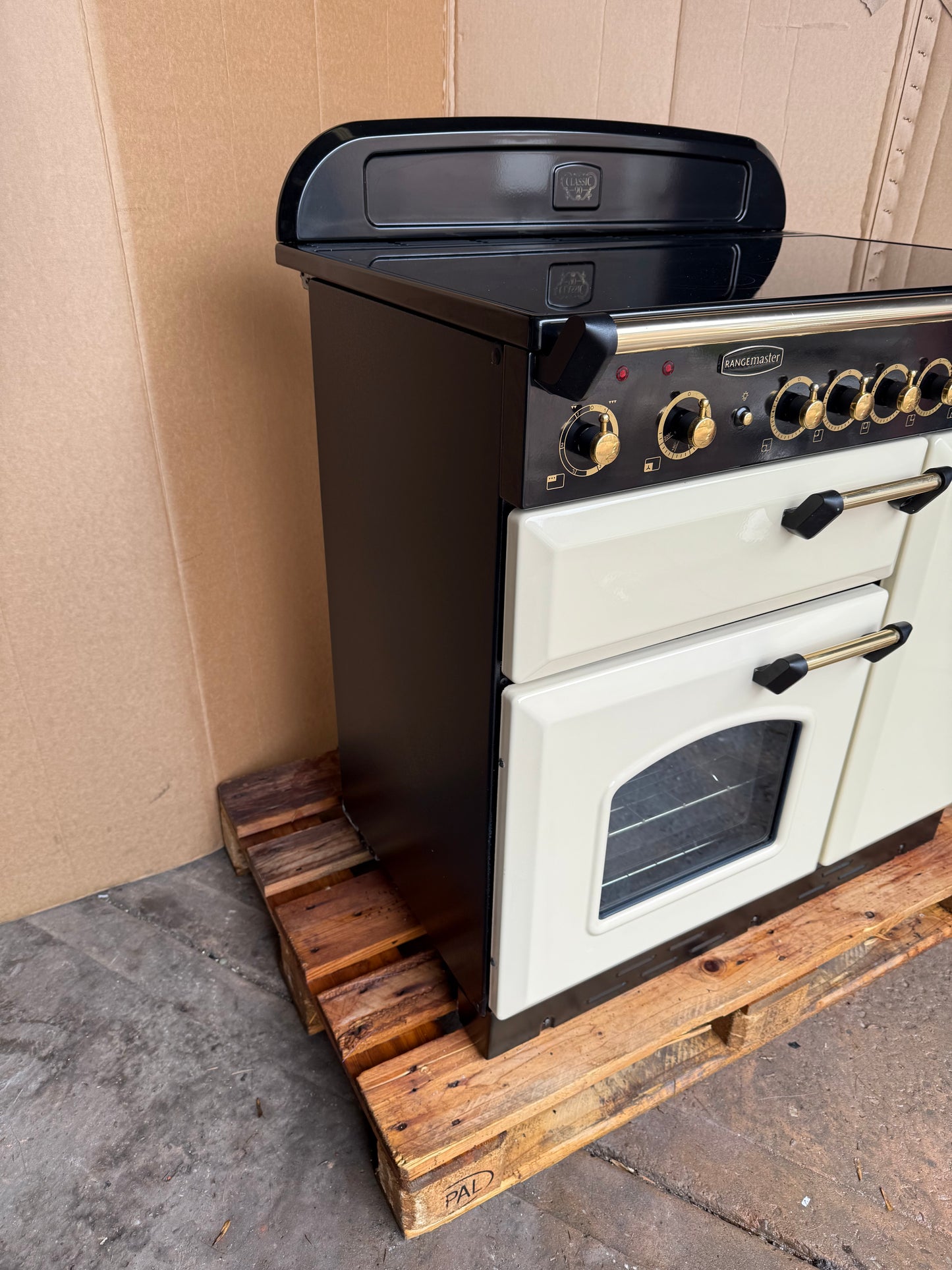 RANGEMASTER CLASSIC 90 INDUCTION ALL ELECTRIC CREAM/BRASS