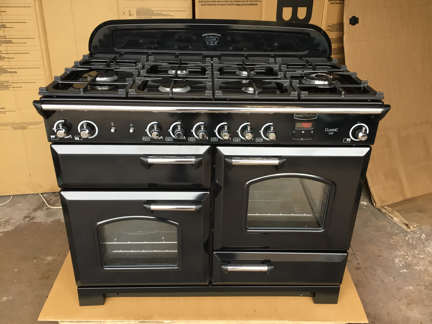 RANGEMASTER CLASSIC 110 NATURAL GAS WITH MATCHING HOOD