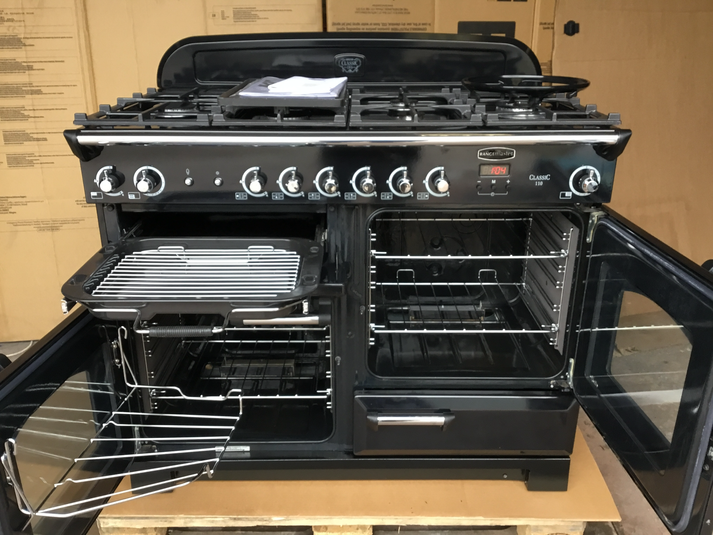 RANGEMASTER CLASSIC 110 NATURAL GAS WITH MATCHING HOOD