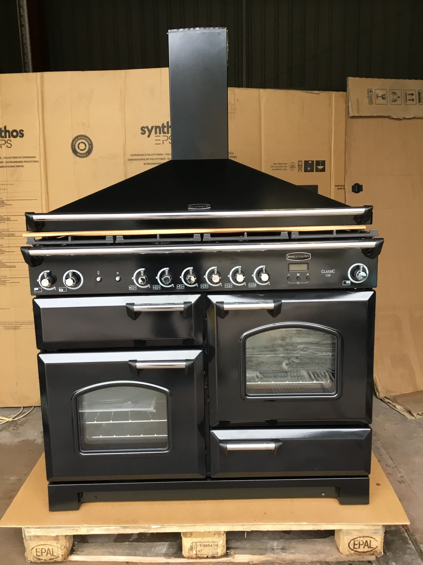 RANGEMASTER CLASSIC 110 NATURAL GAS WITH MATCHING HOOD