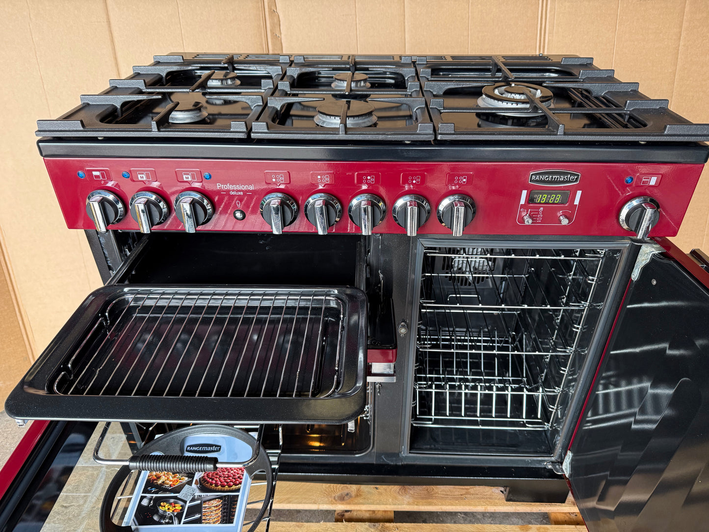 Rangemaster professional Deluxe 100 Dual Fuel FSD Cranberry Red Cooker