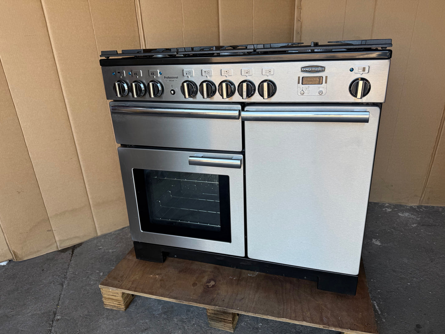 RANGEMASTER PROFESSIONAL DELUXE 100 DUAL FUEL FSD WITH HOOD