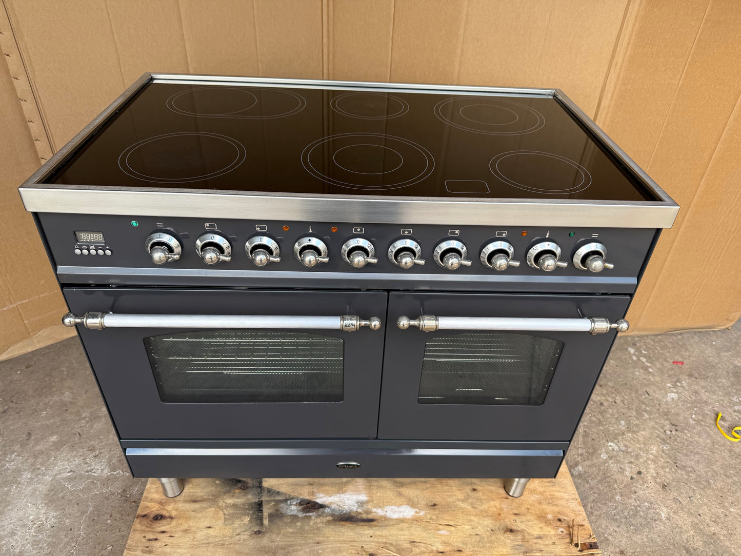 BRITANNIA 100CM CERAMIC GUN METAL ALL ELECTRIC COOKER